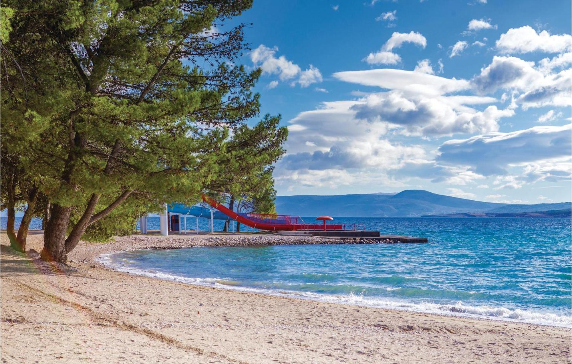 Stunning Apartment In Crikvenica With Wifi Εξωτερικό φωτογραφία