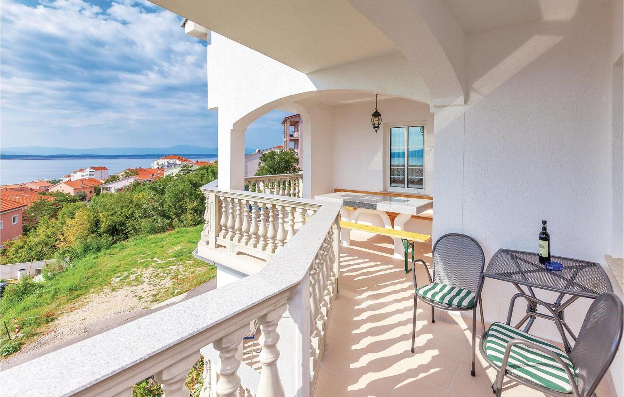 Stunning Apartment In Crikvenica With Wifi Εξωτερικό φωτογραφία